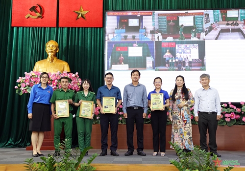 Trao thưởng các hội thi, cuộc thi về lực lượng Thanh niên xung phong TP Hồ Chí Minh